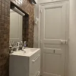 Apartment White Paris